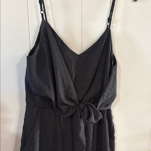 Elegant Black Jumpsuit - Picture 5 of 8